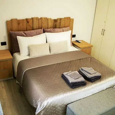 Lucia Apartment